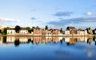 City lake buildings cloudy sky - the other side of it free wallpaper