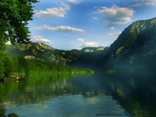 Lake mountains trees boat people 2 - the shore free wallpaper