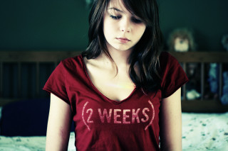 Woman red shirt bedroom bed - a bedroom free wallpaper