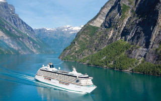 Cruise ship mountain lake scenery - art green free wallpaper