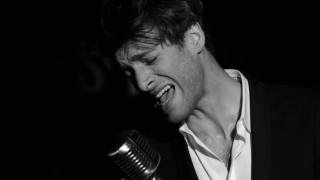 Man singing microphone black white - photo of him free wallpaper for desktop