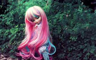 Pink blue hair doll forest - hair free wallpaper for desktop