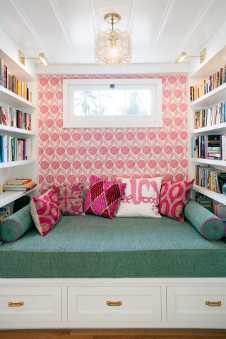 Room couch interior comfortable furniture - a light fixture free wallpaper