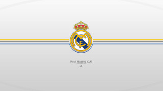 Real madrid soccer ball crown - a soccer ball free wallpaper