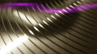 Metal purple stripe holography macro - a close up of a metal surface free wallpaper