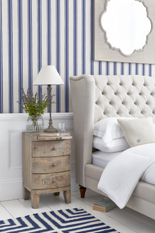 Bedroom bed interior cozy decor 2 - a bedroom free wallpaper for mobile