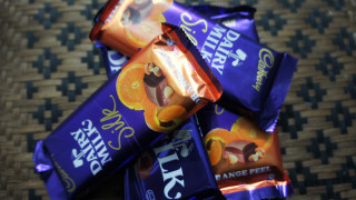 Chocolate bars pile table woven - tablecloth free wallpaper