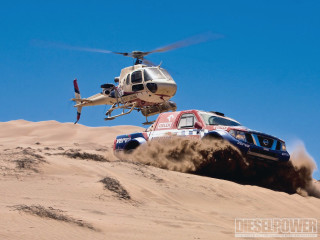Helicopter truck desert person air - a helicopter free wallpaper for desktop