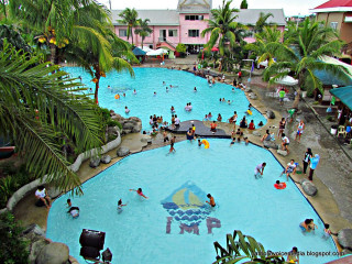 Large pool people beach dahlov - the side of free wallpaper