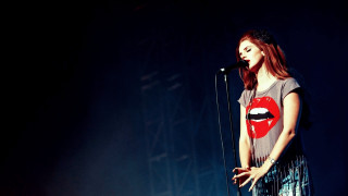 Woman microphone stage red lip - a red lip free wallpaper