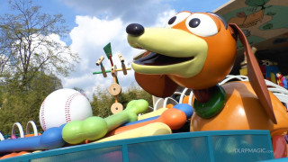 Dog statue toy truck baseball - roof free wallpaper