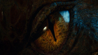 Dragon eye closeup blue background - weta digital free wallpaper