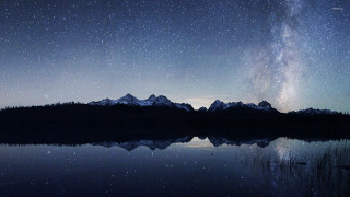 Lake mountain range star filled - sky above free wallpaper for desktop