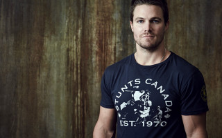 Man black shirt rusty background - him free wallpaper for desktop