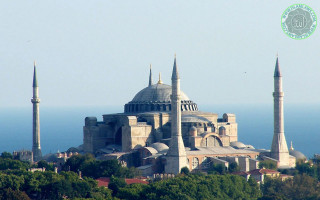 Castle towers river bridge blue - two tower free wallpaper