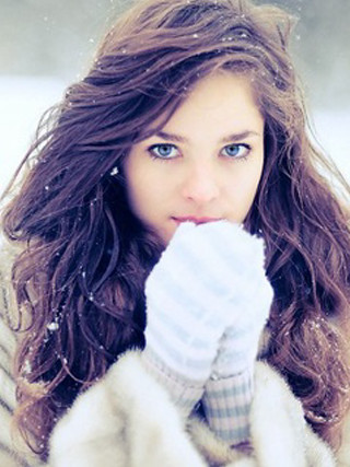 Woman fur coat mittens snow 2 - her mouth free wallpaper for mobile