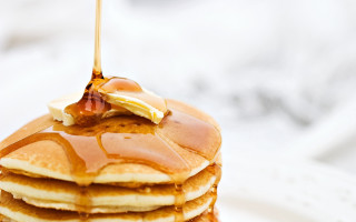 Pancakes syrup banana plate fork - food photography free wallpaper