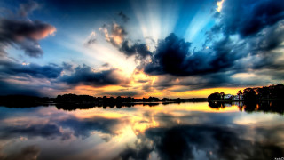 Lake clouds water sunset background 2 - crepuscular free wallpaper for desktop