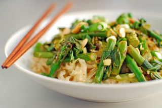 Bowl noodles vegetables chopsticks fork - a bowl of food free wallpaper for desktop