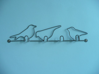 Metal bird wire blue background - a wire free wallpaper