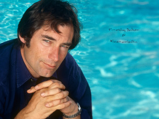 Man blue shirt pool edge - david annand free wallpaper for desktop
