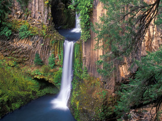 Waterfall deepblue pool trees rocks - flowing free wallpaper for desktop