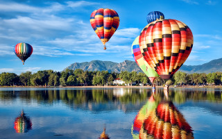 Hot air balloons lake mountains 2 - hot air balloon free wallpaper