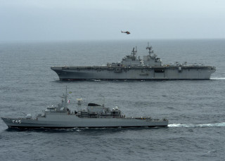 Two ships ocean bird helicopter - two ship free wallpaper