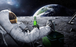 Man astronaut suit beer bottle - the moon free wallpaper