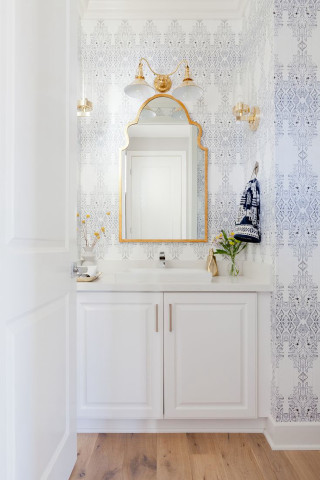 Bathroom with mirror reflection lighting - free vintage wallpaper