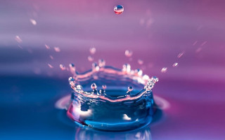 Water droplet pink blue purple - a water droplet free wallpaper