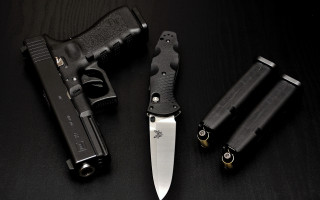 Knife sheath table gun lighter - a knife free wallpaper for desktop