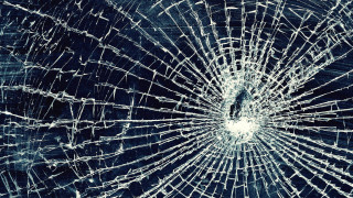 Cracked glass window white dot - glass free wallpaper for desktop
