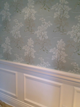 Flowered wallpaper wooden floor room - a silk screen free wallpaper for mobile