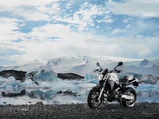 Motorcycle rocky beach glacier mountains - a rocky beach next free wallpaper