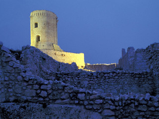 Stone wall tower night light 4 - a tower free wallpaper