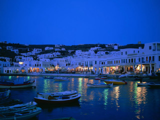 Harbor boats city night lights 4 - a harbor free wallpaper