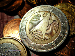 Pile coins bird star top - berlin secession free wallpaper