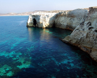 Large body of water cave 2 - in the middle of it free wallpaper