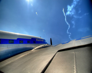 Plane wing view below sky 4 - carl walter liner free wallpaper