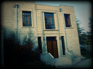 Building clock staircase door front - the front of it free wallpaper