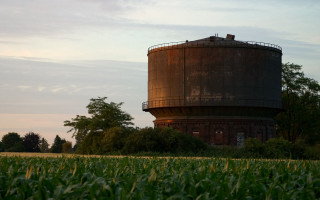 Water tower grass field trees 2 - hdri free wallpaper