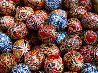Basket colorful painted eggs market - a mosaic free wallpaper for desktop