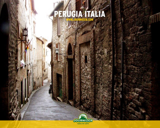 Narrow alley cobblestone street buildings 3 - the image free wallpaper for desktop