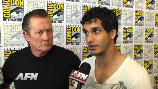 Man microphone talking 2boys parody - a white shirt free wallpaper