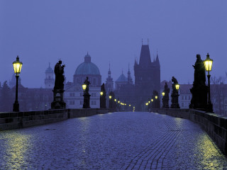 Bridge streetlight castle nighttime lights 2 - gloomy atmosphere free wallpaper