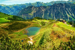 Green mountain lake house background - a green mountain free wallpaper