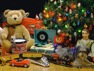 Christmas tree toys teddy bear 2 - a train free wallpaper for desktop