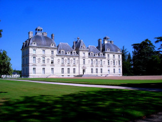 Large white building clock tower 7 - composition free wallpaper