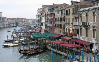 Waterway boats buildings dock people 4 - canaletto free wallpaper for desktop